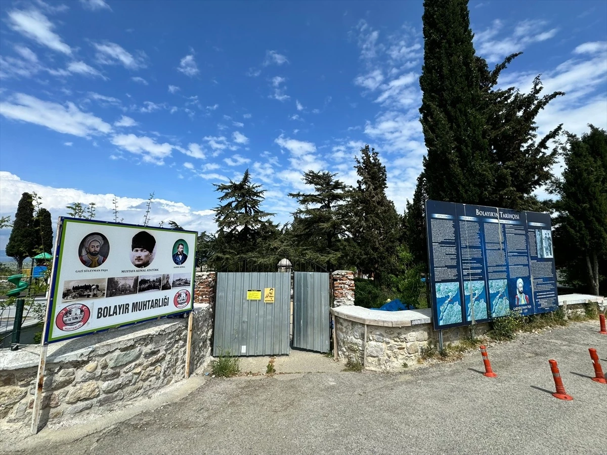Gelibolu’daki Gazi Süleyman Paşa Türbesi ve Namık Kemal’in mezar restorasyonu revize projeyle devam edecek