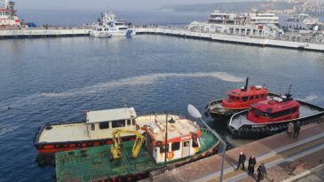 Çanakkale Boğazı’nda Müsilaj Yeniden Görülmeye Başladı, Balıkçılar Endişeli