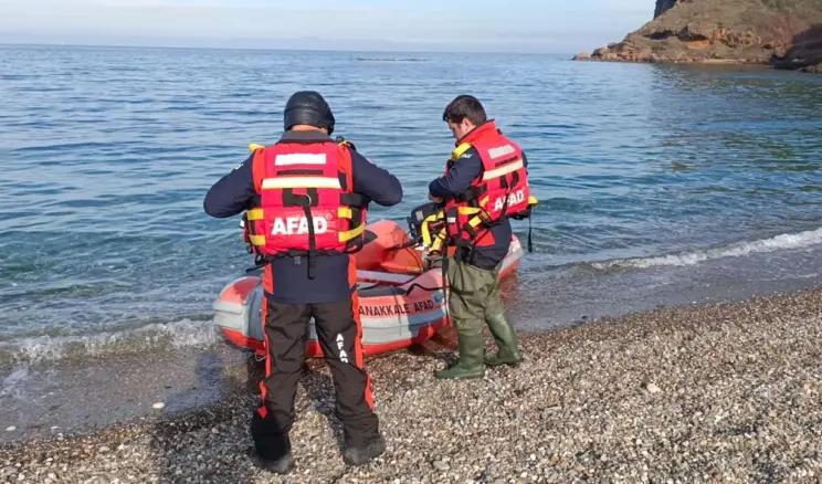 İstanbul’da denizde kaybolan 2 kardeşi, Çanakkale Boğazı’nda arama çalışmaları 4’üncü gün