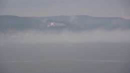 Çanakkale Boğazı sis nedeniyle transit gemi geçişlerine kapatıldı