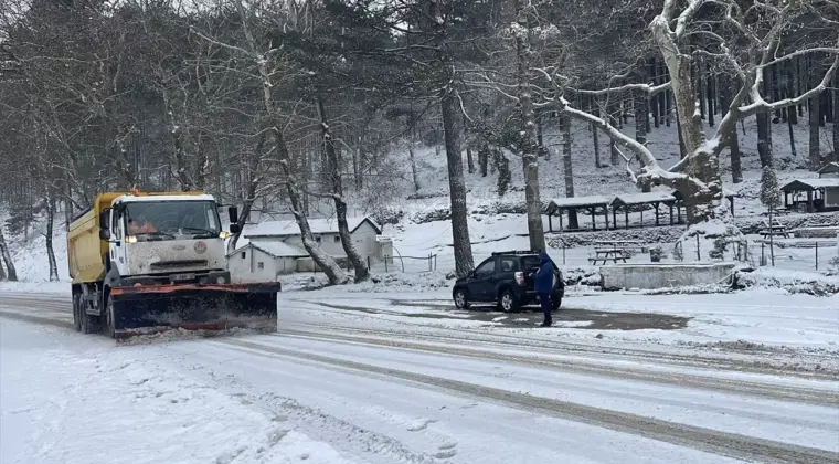 Kazdağları’nda Kar Yağışı Ulaşımı Zora Sokuyor