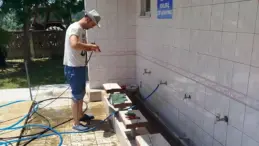 Gelibolu’da Camiler Kurban Bayramı İçin Temizleniyor