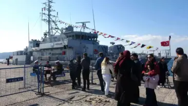 Türk donanmasının gururu olan savaş gemileri ziyarete açıldı